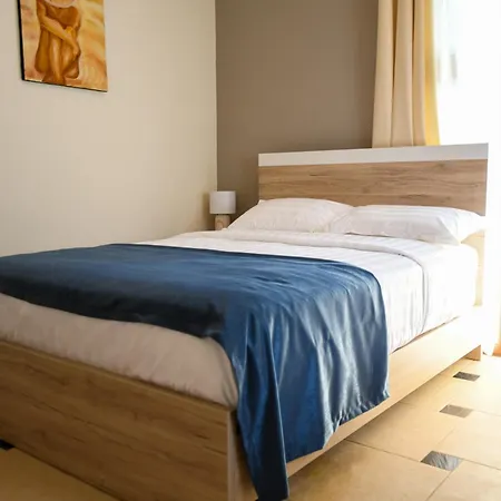 Solitude בית הארחה בראט